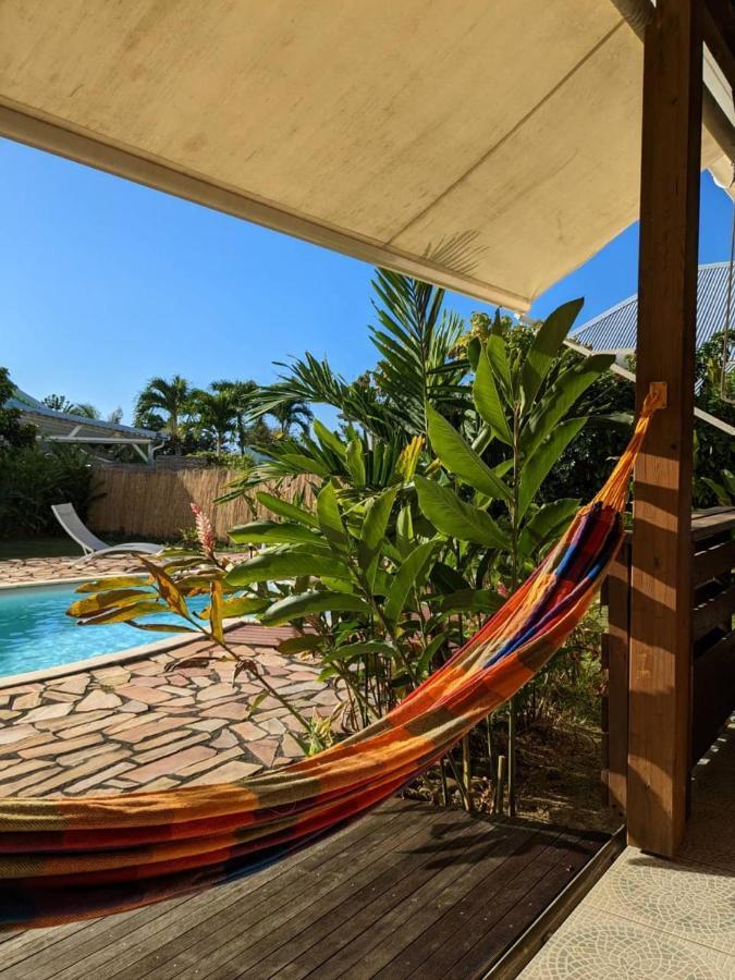 Charmante Villa Creole Climatisee, Jardin Tropical Et Piscine Prives Lamentin Esterno foto