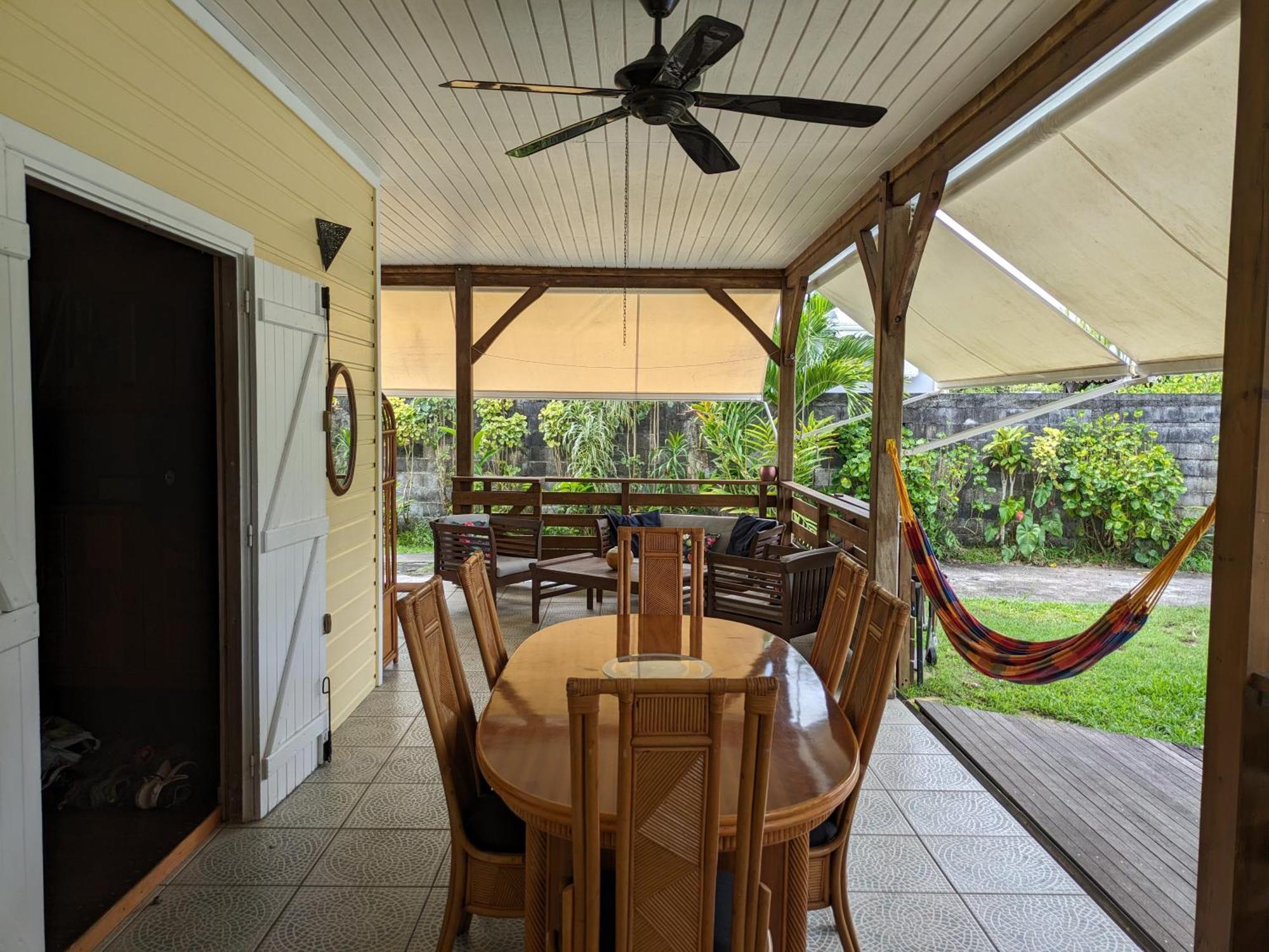 Charmante Villa Creole Climatisee, Jardin Tropical Et Piscine Prives Lamentin Esterno foto